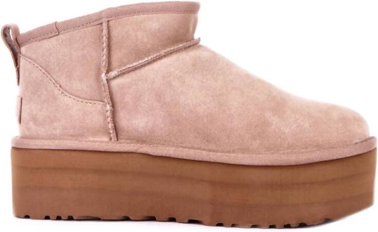UGG Vachtlaarzen Dames W Classic Ultra Mini Platform Maat: 40 Materiaal: Suède Kleur: Beige