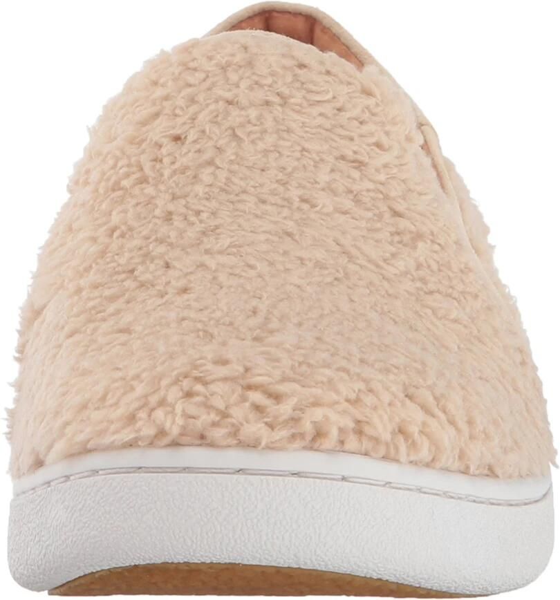 UGG Beige Slip-On Sneakers met lage profiel