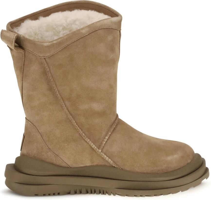 UGG Classic Distort Boot