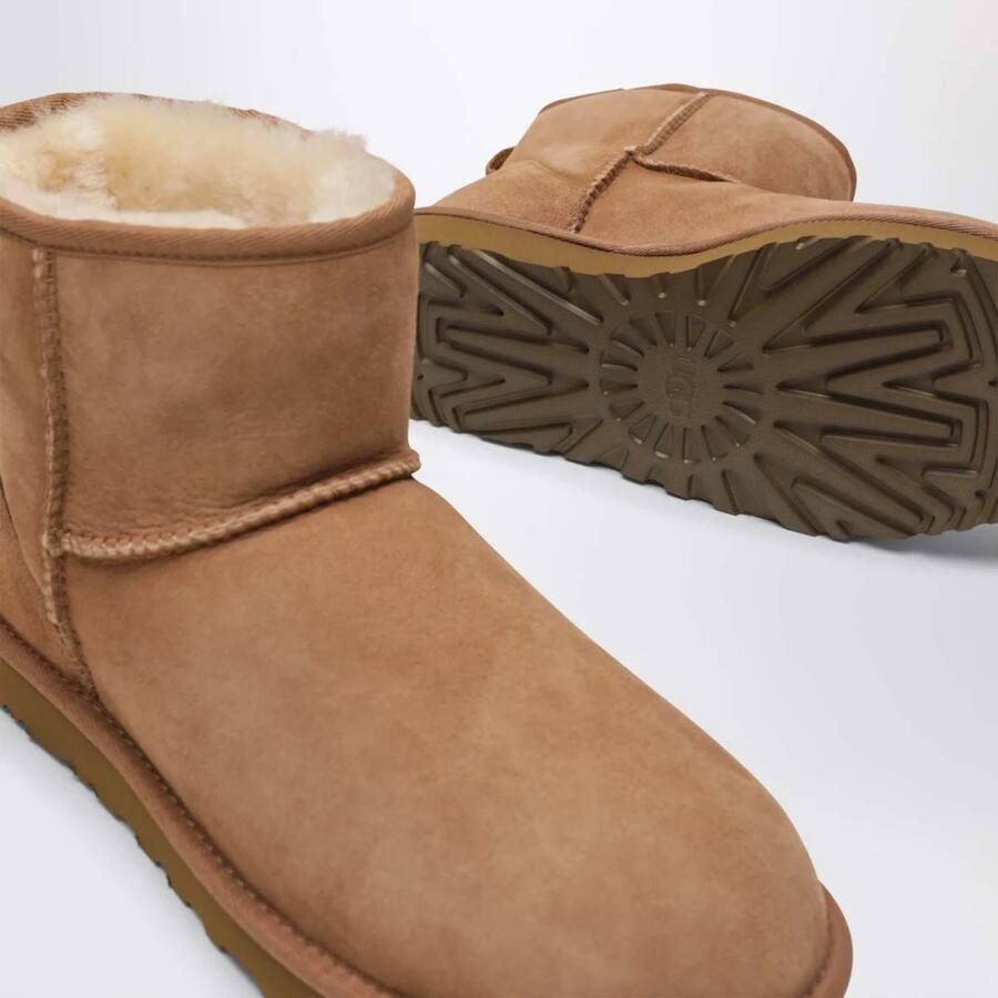 UGG Classic Mini Boot