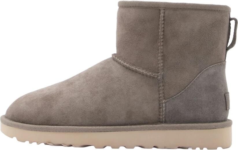 UGG Classic Mini II