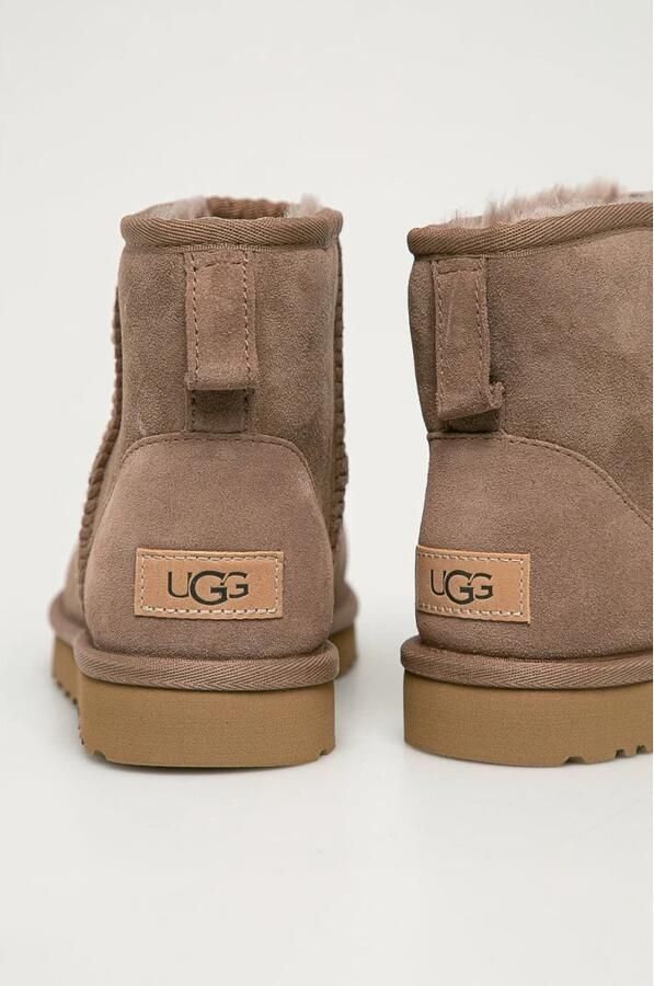 UGG Enkellaarsjes Laarzen Suède Classic Mini II Beige combi - Foto 3