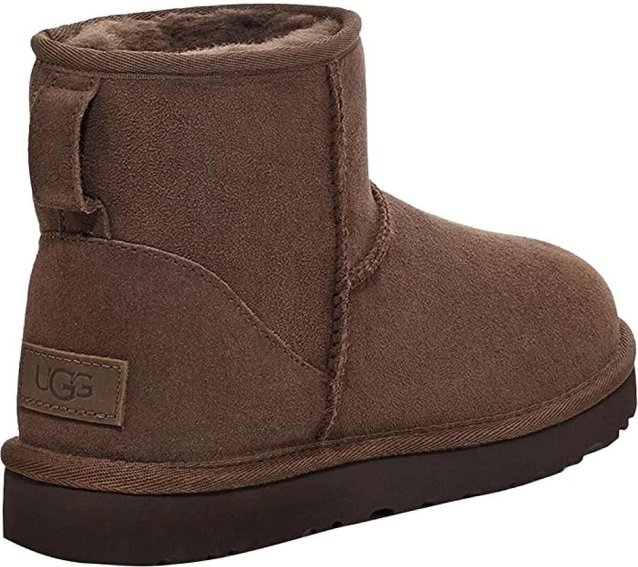 UGG Vachtlaarzen Dames Classic Mini Ii Maat: 36 Materiaal: Suède Kleur: Bruin