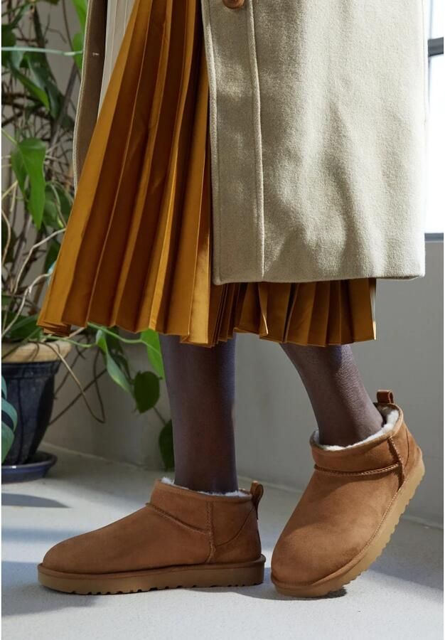 UGG Vachtlaarzen Dames W Classic Ultra Mini Suède Camel - Foto 1