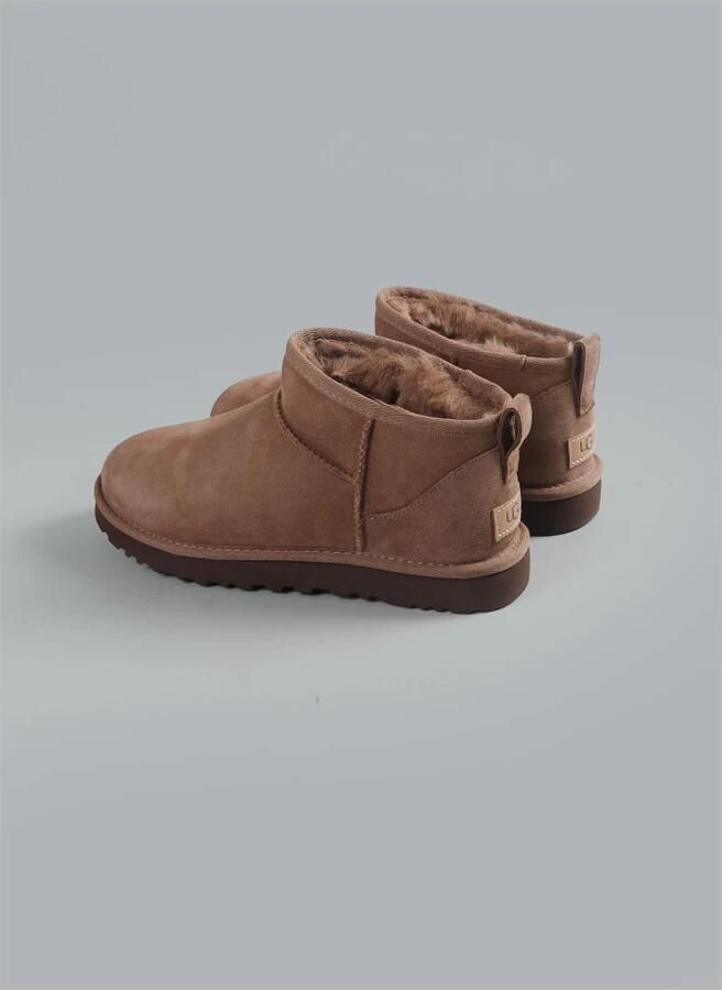 UGG Bruine Classic Ultra Mini Nubuck leren enkellaarsjes - Foto 4