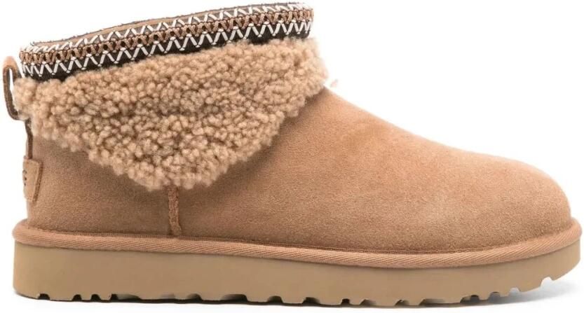 UGG Classic Ultra Mini Maxi Curly