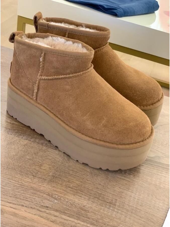 UGG Classic Ultra Mini Platform - Foto 4