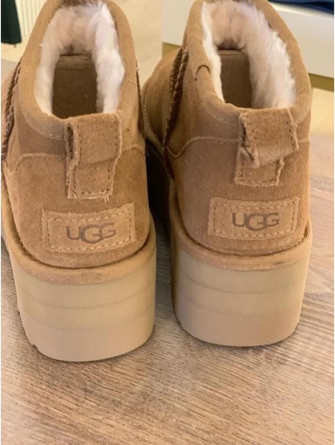 UGG Classic Ultra Mini Platform - Foto 3