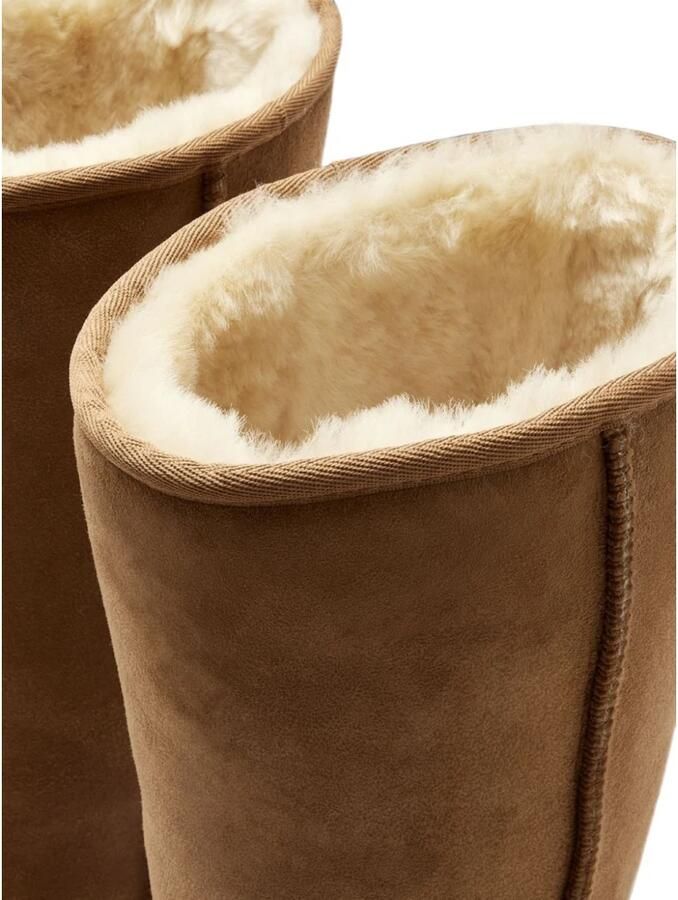 UGG Classic Ultra Tall - Foto 2