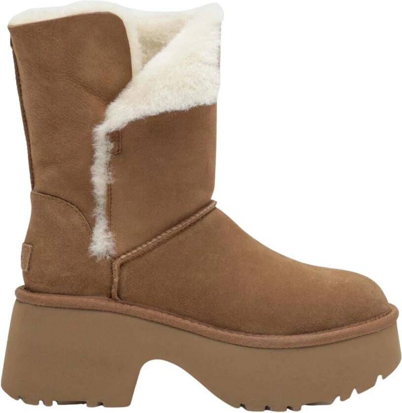UGG Esmee Mid Boot