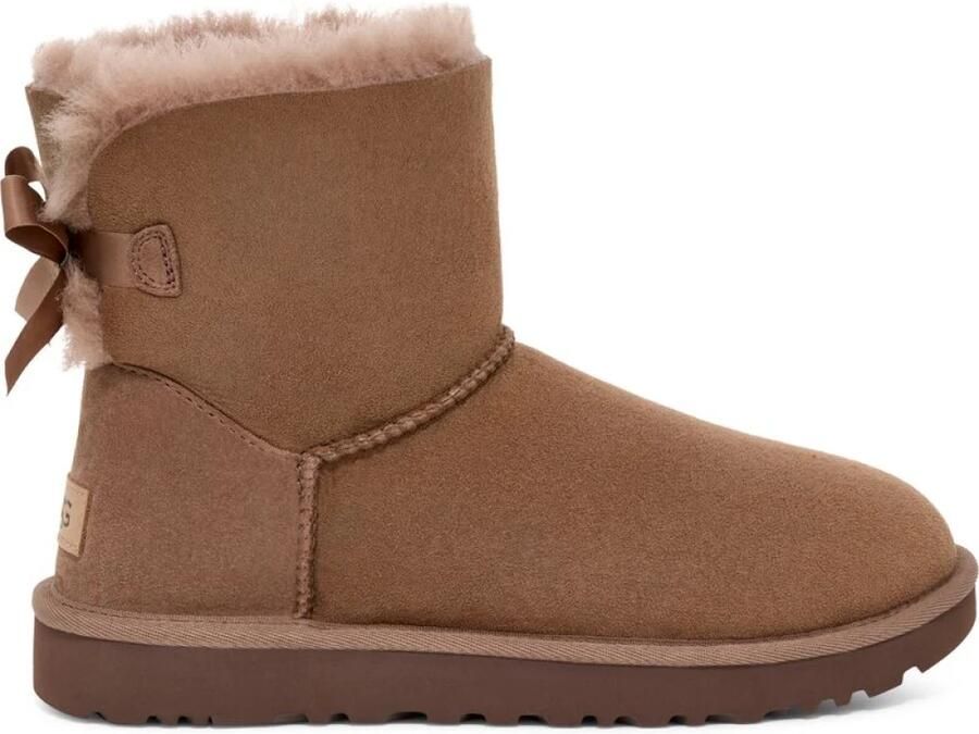 UGG Vachtlaarzen Dames Classic Mini Baily Bow Maat: 38 Materiaal: Suède Kleur: Camel