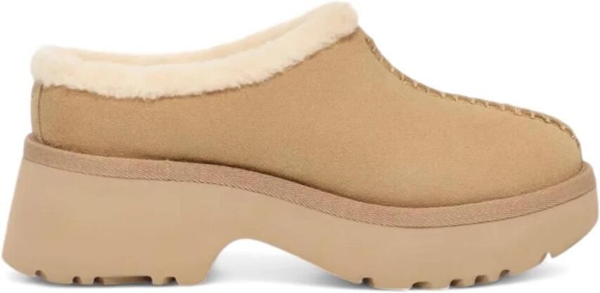 UGG New Heights Cozy Clog