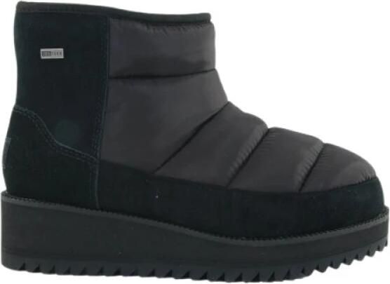 UGG Ridge Mini Boot