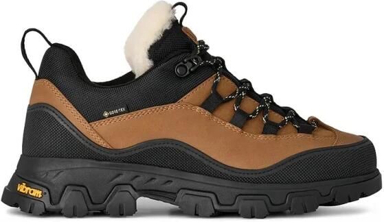 UGG Sneakers