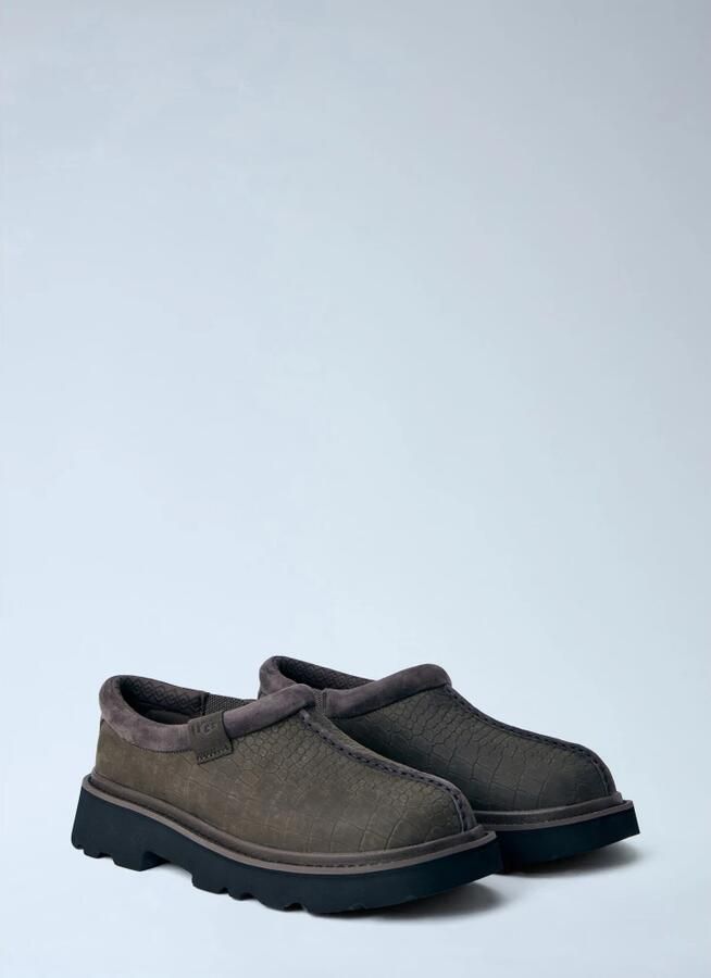 Ugg Tasman Lug Embossed in Dense Smoke Nubuck - Foto 4