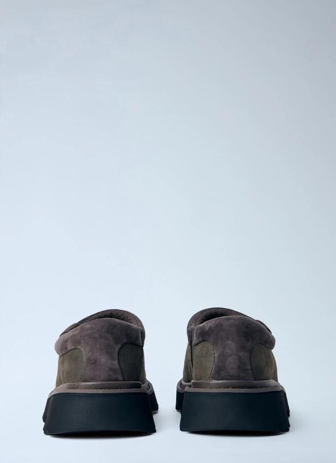 Ugg Tasman Lug Embossed in Dense Smoke Nubuck - Foto 6