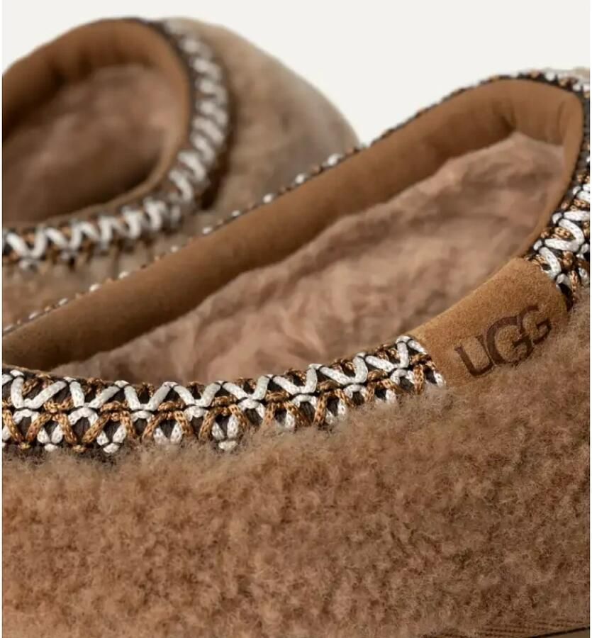 UGG Instappers Dames Tasman Maxi Curly Maat: 43 Materiaal: Textiel Kleur: Cognac