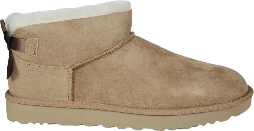 UGG Ultra Mini Bailey Bow Boot