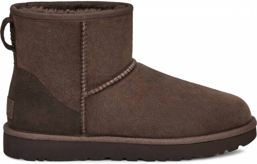 UGG Vachtlaarzen Dames Classic Mini Ii Maat: 36 Materiaal: Suède Kleur: Bruin