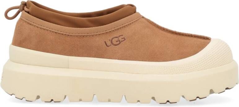 UGG Instappers M Tas Weather Hybrid Maat: 45 Materiaal: Suède Kleur: Cognac