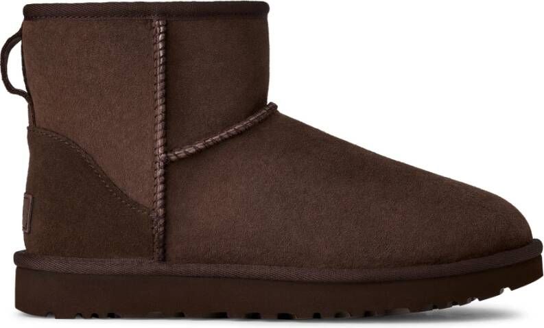 UGG Vachtlaarzen W Classic Mini Ii Maat: 36 Materiaal: Suède Kleur: Bruin
