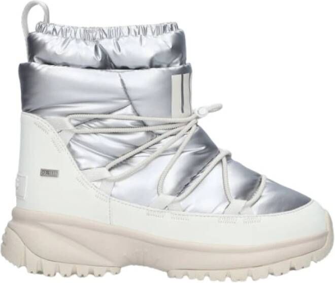 UGG Snowboots Dames Yose Puffer Mid Metallic Maat: 38 Materiaal: Textiel Kleur: Zilver