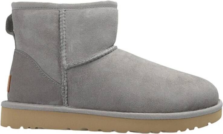 UGG Vachtlaarzen W Classic Mini Ii Maat: 37 Materiaal: Suède Kleur: Grijs