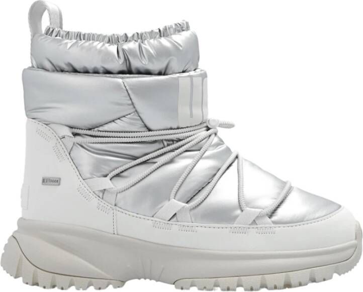 UGG Snowboots Dames Yose Puffer Mid Metallic Maat: 36 Materiaal: Textiel Kleur: Zilver
