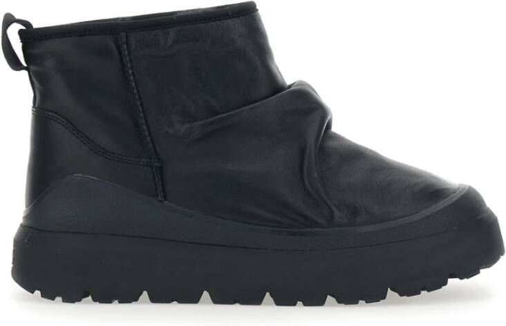 Ugg Heritage Utility Mini Noir-laars in Black