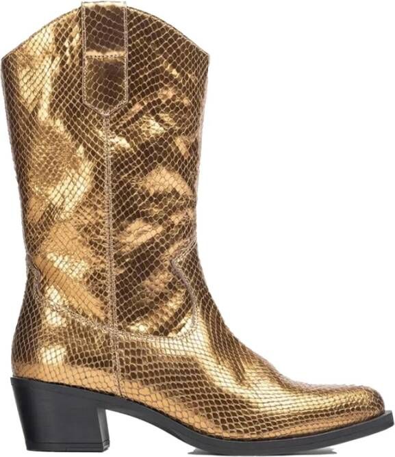 Unisa Metallic Leren Cowboy Laarzen met Dunne Tenen en 4 cm Hak Geel Dames