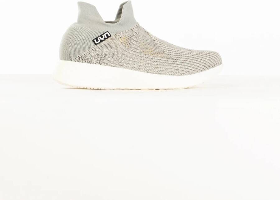 UYN Metal Free Flow Sneakers