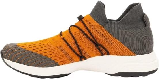 UYN Free Flow Tune Sneaker