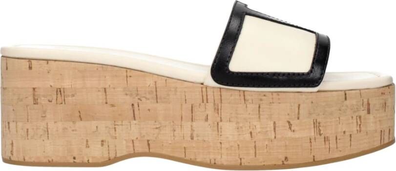 Valentino Garavani Beige Leren Sleehak Sandalen met Logo
