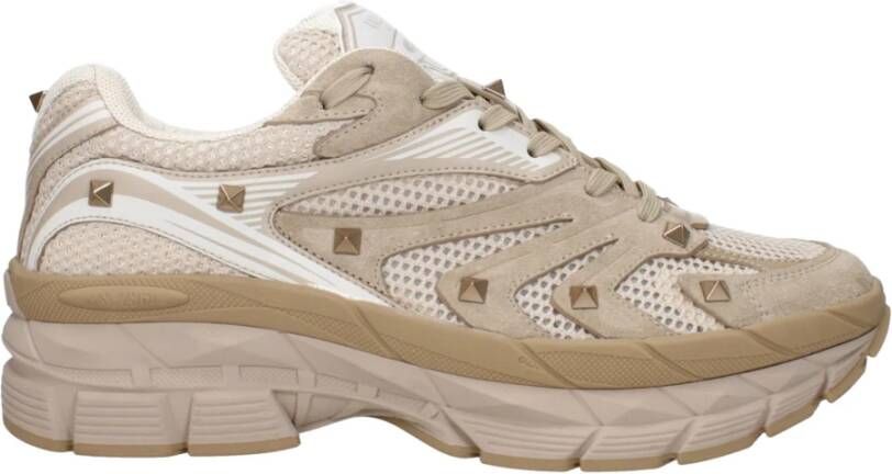 Valentino Garavani Beige Mesh en Suede Sneakers met Studs Beige Heren