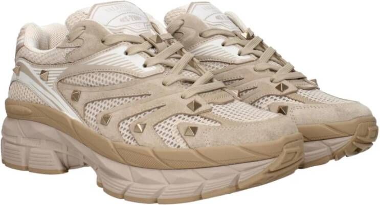 Valentino Garavani Beige Stoffen Sneakers met Studs