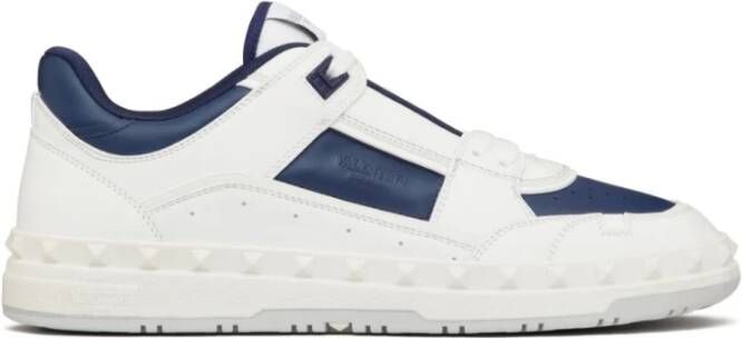 Valentino Garavani Blauwe Sneakers met Rockstud Details Blue Heren