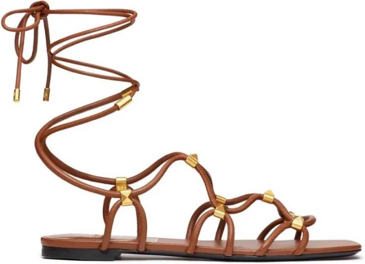 Valentino Garavani Sandalen Lace Up Sandals in bruin