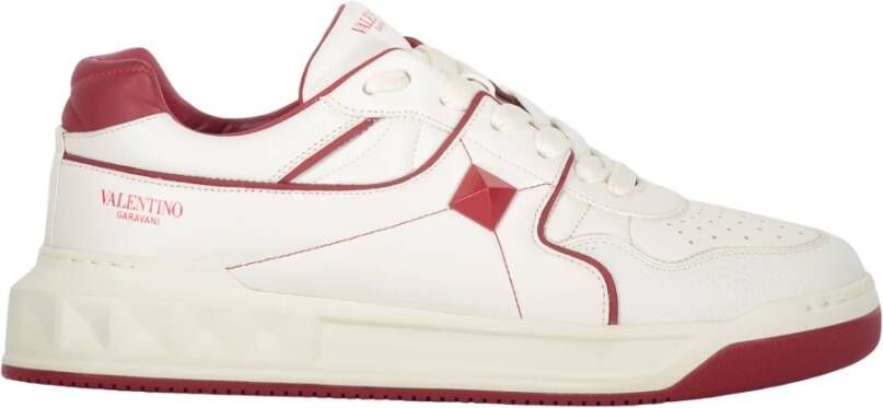 Valentino Garavani Geperforeerde leren low-top sneakers