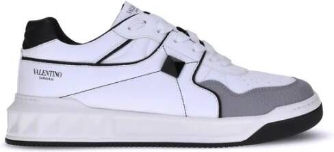 Valentino Garavani One Stud Low-Top Sneakers