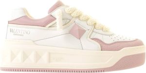 Valentino Garavani One Stud XL Trainer Moderne Streetwear met een Luxe Twist Wit Dames