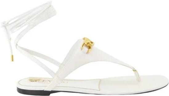 Valentino Garavani Sandalen V-Logo Chain Thong Flat Sandal in wit