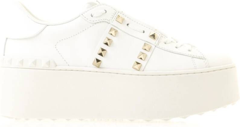 Valentino Garavani Sneakers Flatform Rockstud Untitled Sneaker in wit