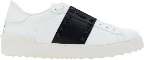 Valentino Garavani Low-Top Sneakers Rockstud Low Top Sneakers in wit