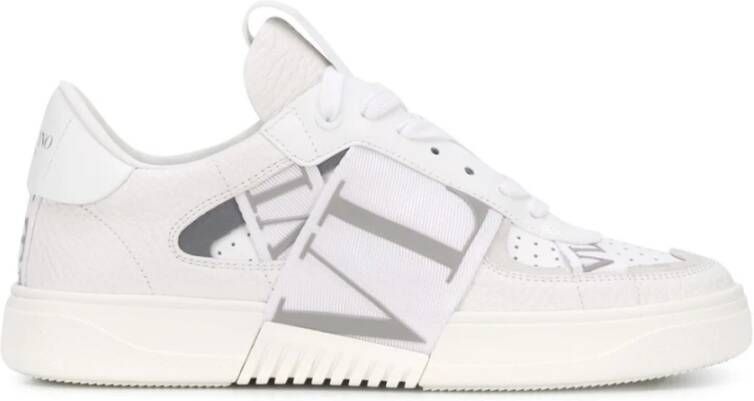 Valentino Garavani Sneakers 22E
