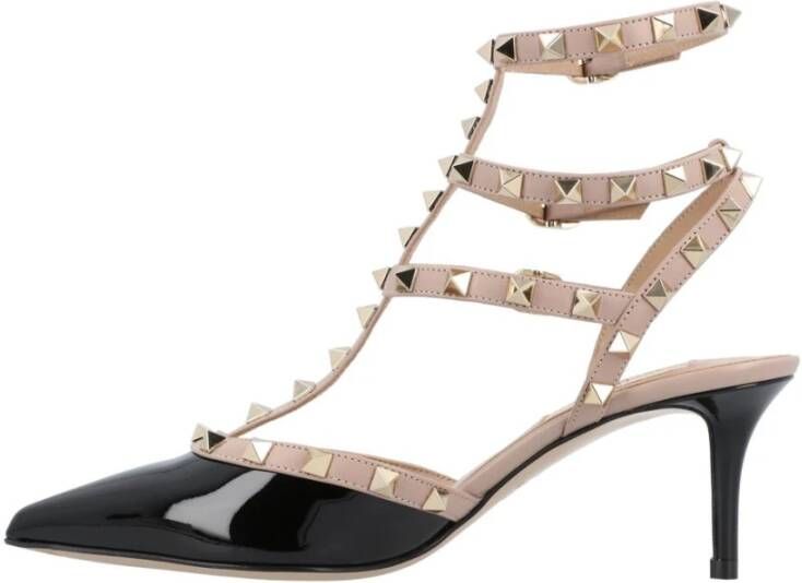 Valentino Garavani Stijlvolle Puntige Pumps met Enkelband