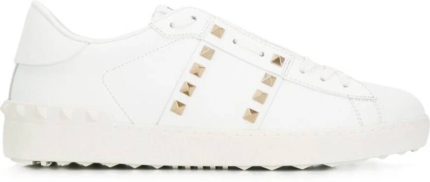 Valentino Garavani Studded Leren Sneakers met Studs