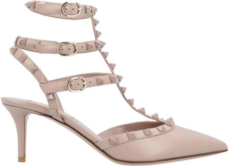 Valentino Garavani Studded Rockstud Pumps in Beige