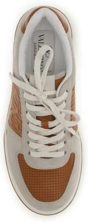 Valentino Garavani Bos Taurus Athletic Sneakers - Foto 2