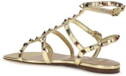 Valentino Garavani Calf Leather Bos Taurus Flat Sandals - Foto 2