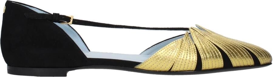 Valentino Garavani F84640 Flat Sandals